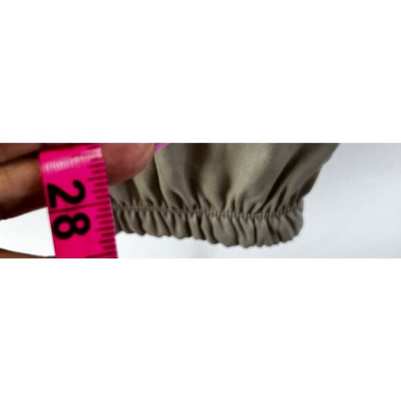 Max Studio Cargo Pants Beige Size M - Picture 8 of 8